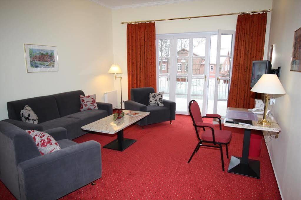 Hotel Hafen Hitzacker - Elbe Buitenkant foto