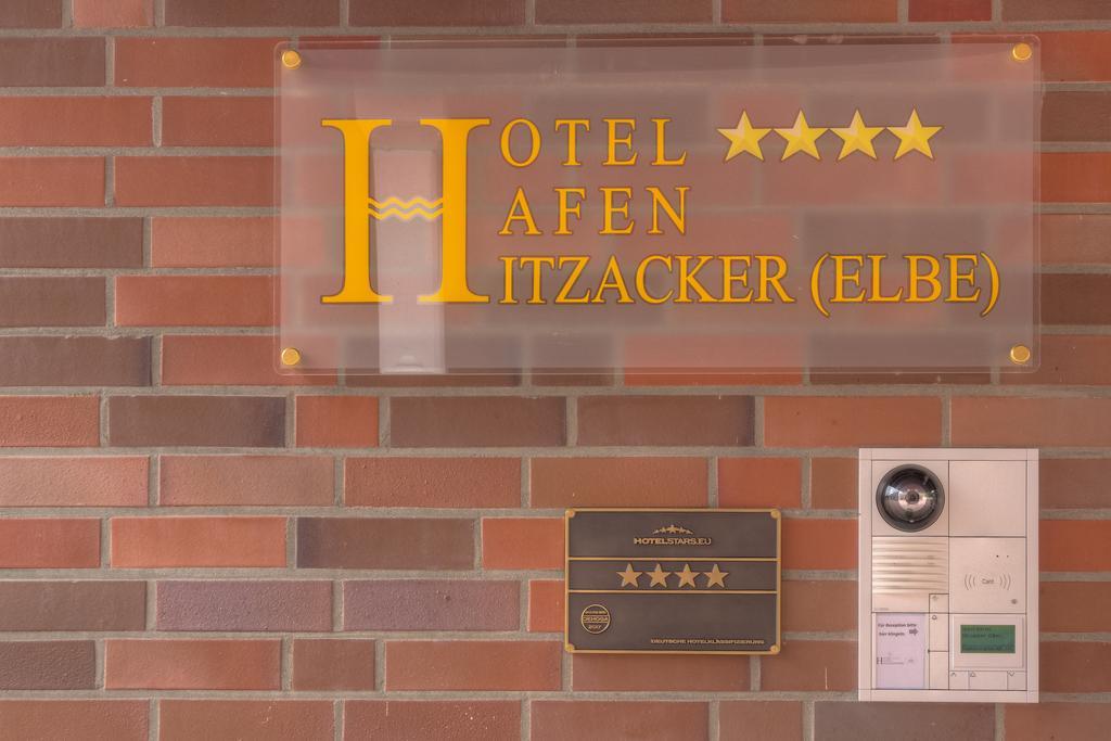 Hotel Hafen Hitzacker - Elbe Buitenkant foto
