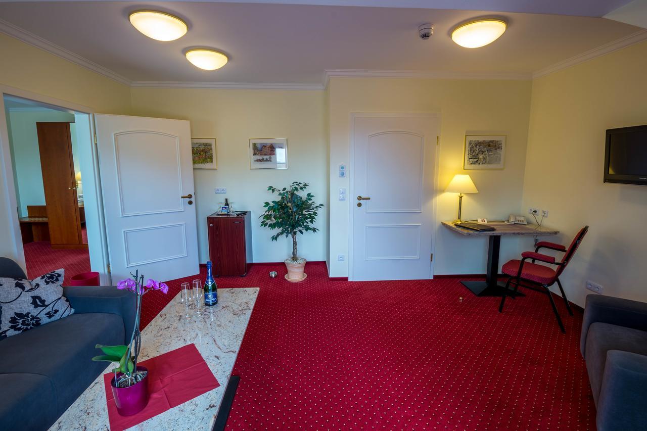 Hotel Hafen Hitzacker - Elbe Buitenkant foto