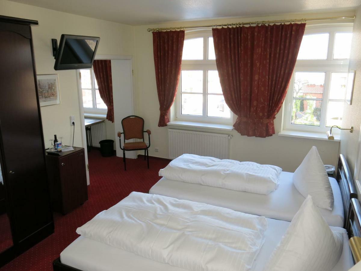 Hotel Hafen Hitzacker - Elbe Buitenkant foto